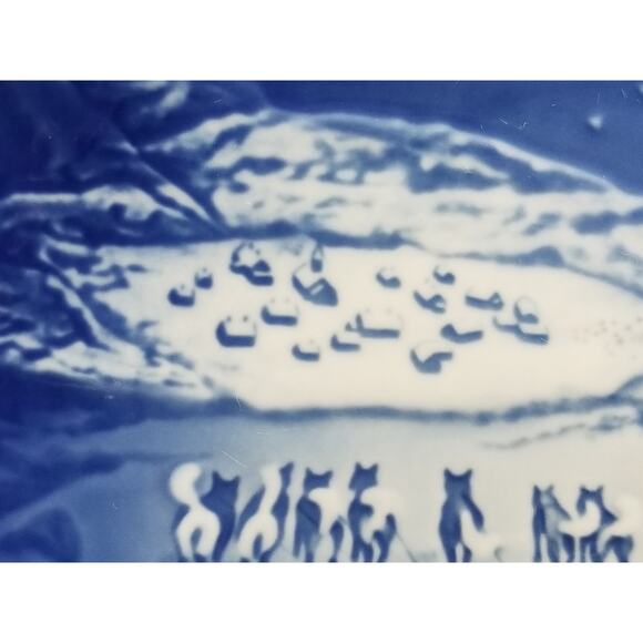 Royal Copenhagen Christmas In Greenland 1972 Plate Porcelain Denmark Vintage - Picture 6 of 11